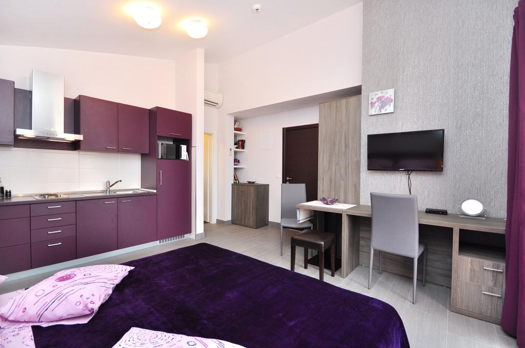 Apartments Zizic Kaštela Стая снимка