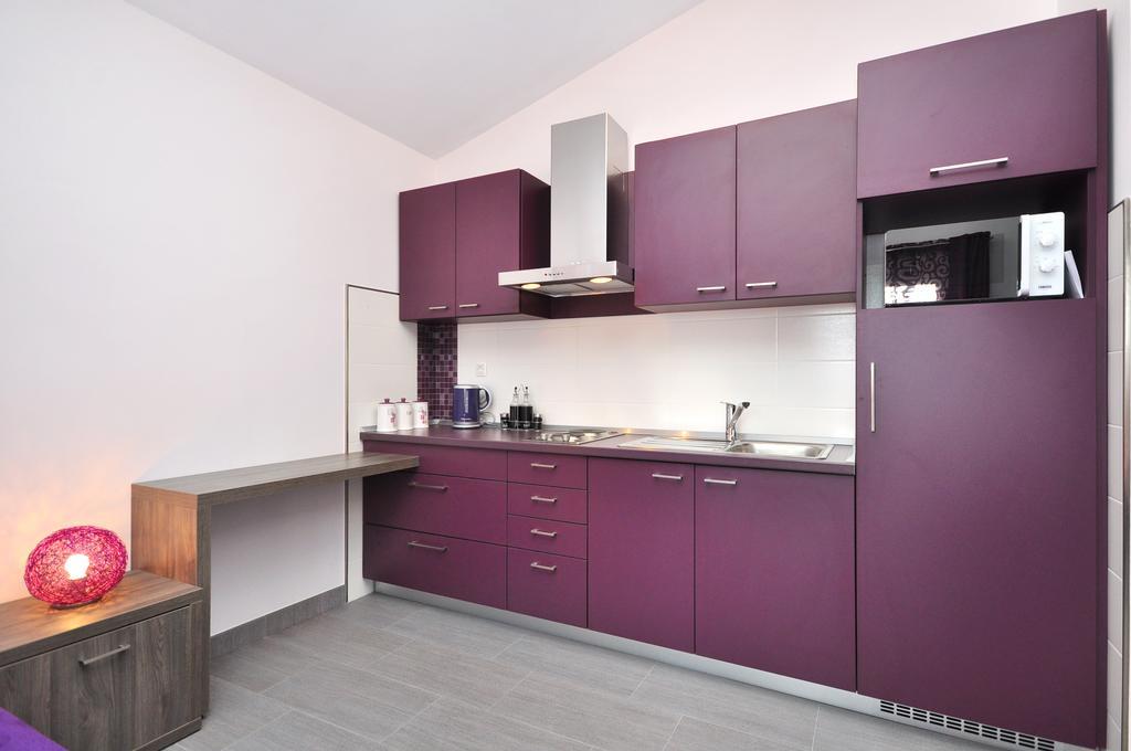 Apartments Zizic Kaštela Стая снимка