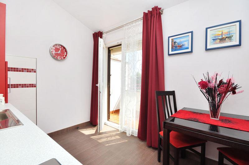 Apartments Zizic Kaštela Стая снимка