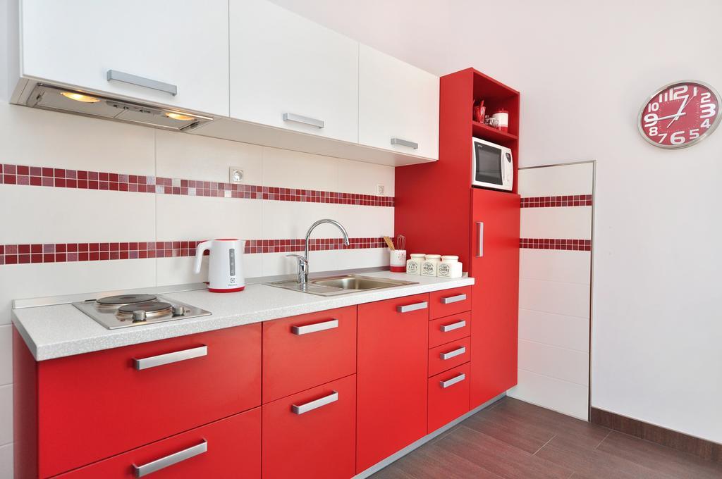 Apartments Zizic Kaštela Стая снимка