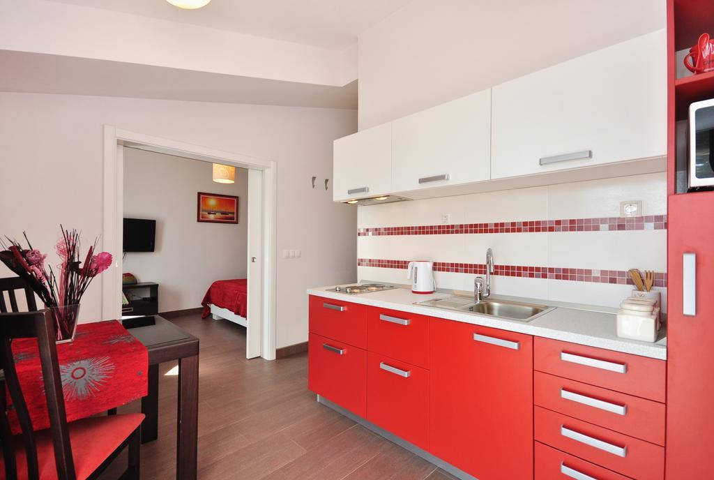 Apartments Zizic Kaštela Стая снимка